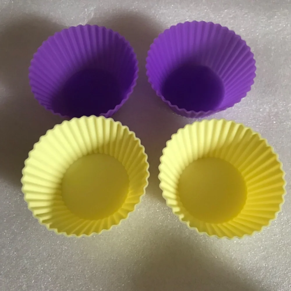 Muffin/Cake/Cupcake Silicone Mold 12 pieces